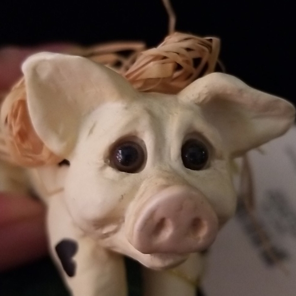 Character Collectibles, Sow & Piglet - Picture 7 of 11